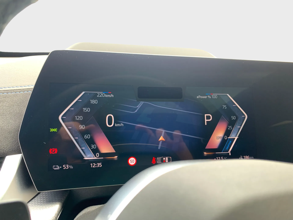 BMW iX2 eDrive20 M-Sport Pro 5d