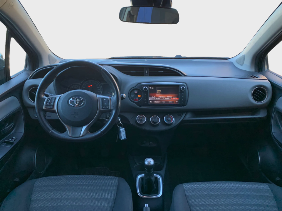 Toyota Yaris 1,0 VVT-i T1 5d