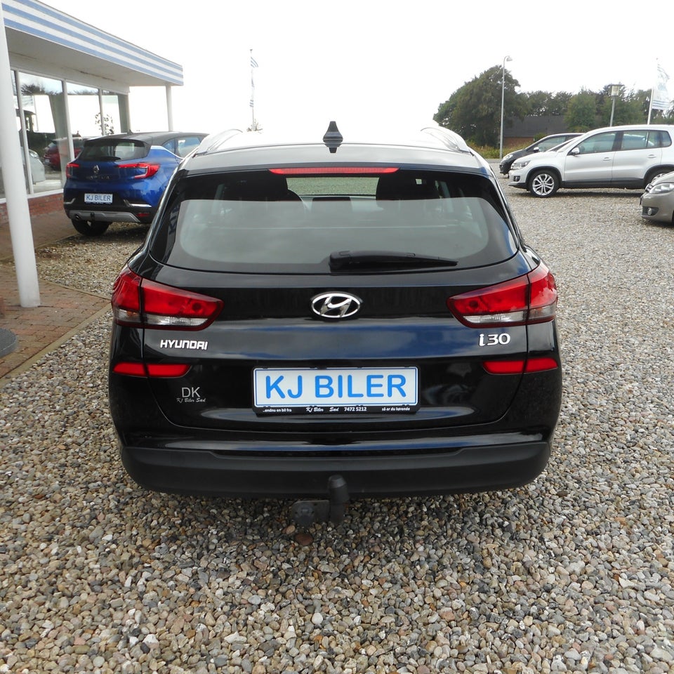 Hyundai i30 1,6 CRDi 115 Life stc. 5d