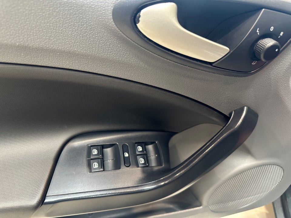 Seat Ibiza 1,6 TDi 90 Style ST 5d