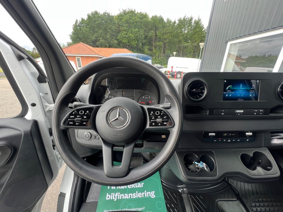 Mercedes Sprinter 317 2,0 CDi A2 Kassevogn aut. RWD