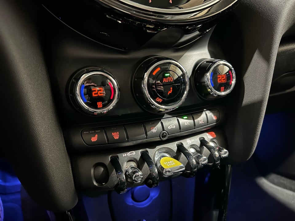 MINI Cooper SE Classic Trim 3d