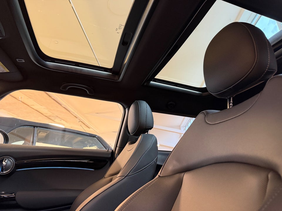 MINI Cooper SE Maximise 3d