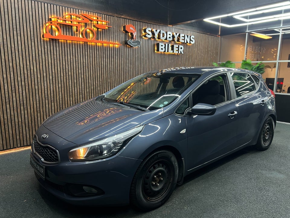 Kia Ceed 1,6 CRDi 128 Active 5d
