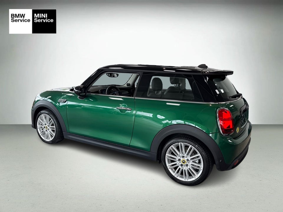 MINI Cooper SE Classic Trim 3d
