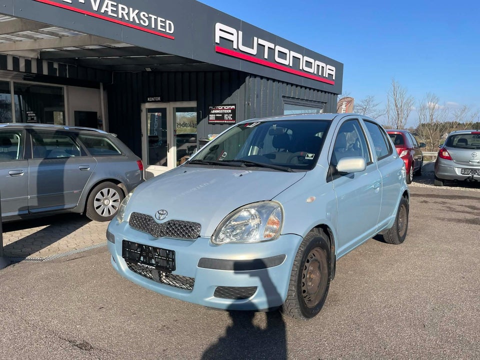 Toyota Yaris 1,0 Terra 5d