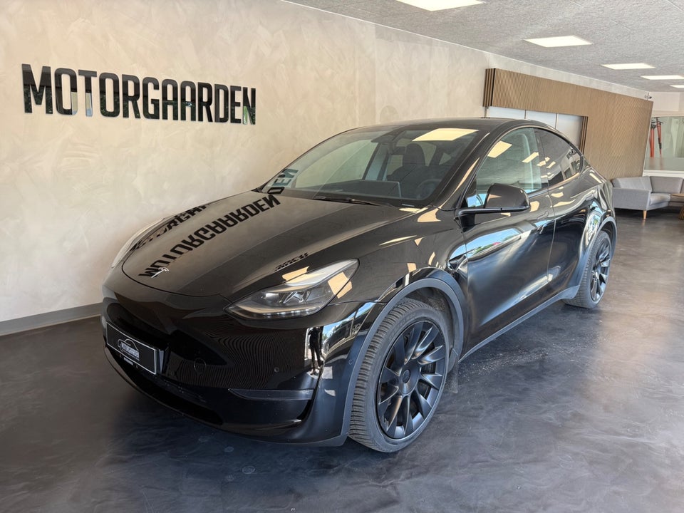 Tesla Model Y Long Range AWD 5d