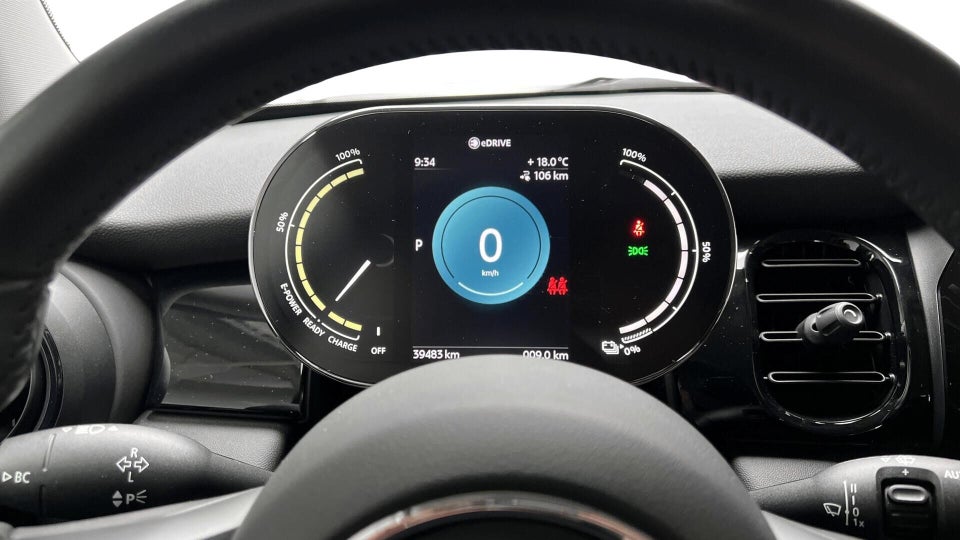 MINI Cooper SE Essential 3d