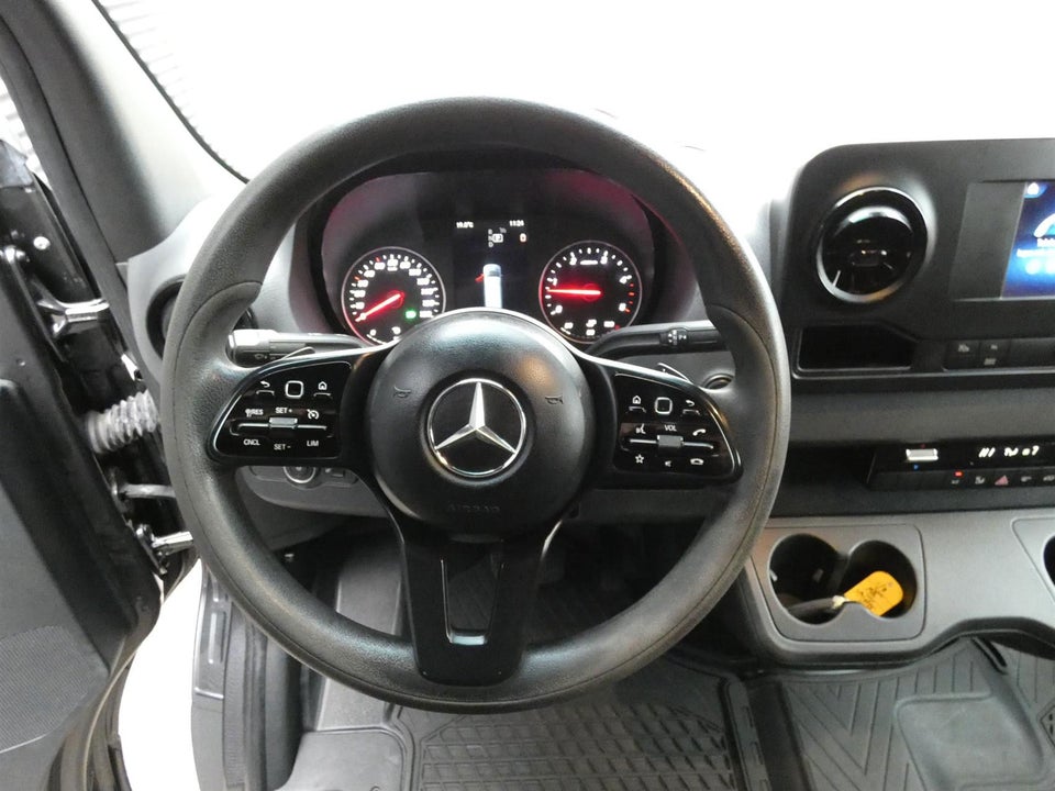 Mercedes Sprinter 319 3,0 CDi A2 Kassevogn aut. RWD