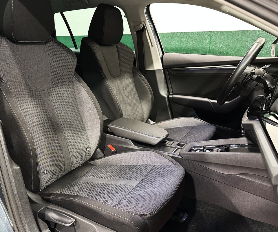 Skoda Octavia 2,0 TDi 150 Style Combi DSG 5d