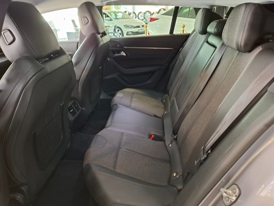 Peugeot 508 1,6 Hybrid Allure SW EAT8 5d