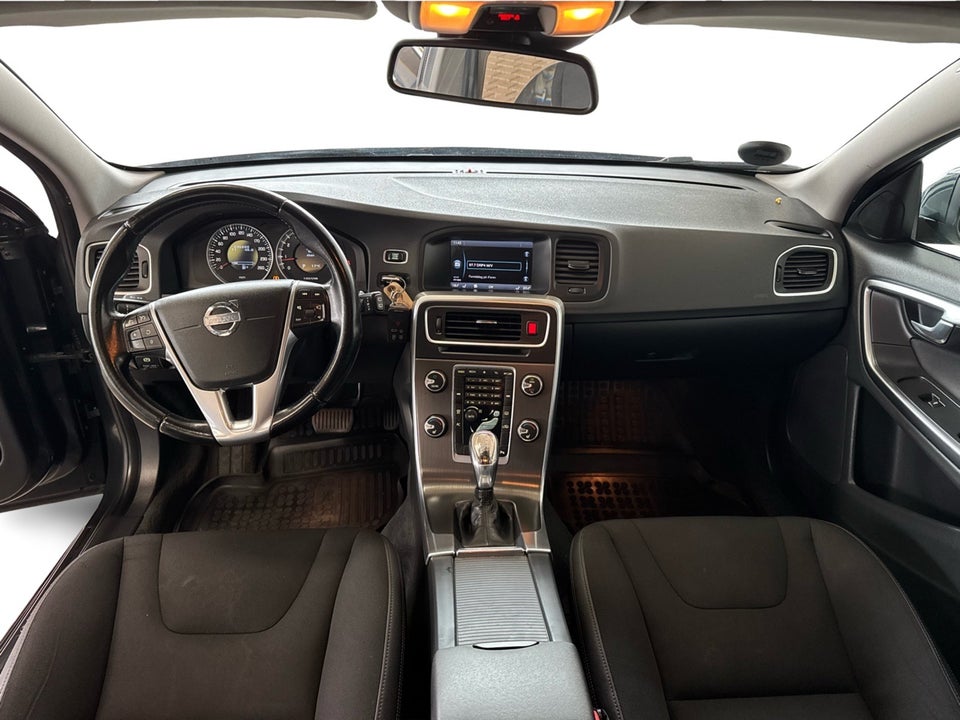 Volvo V60 1,6 T4 180 Momentum aut. 5d