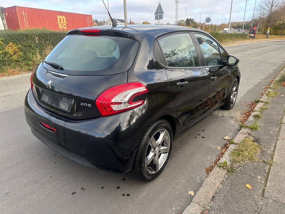 Peugeot 208 1,0 VTi Active 5d