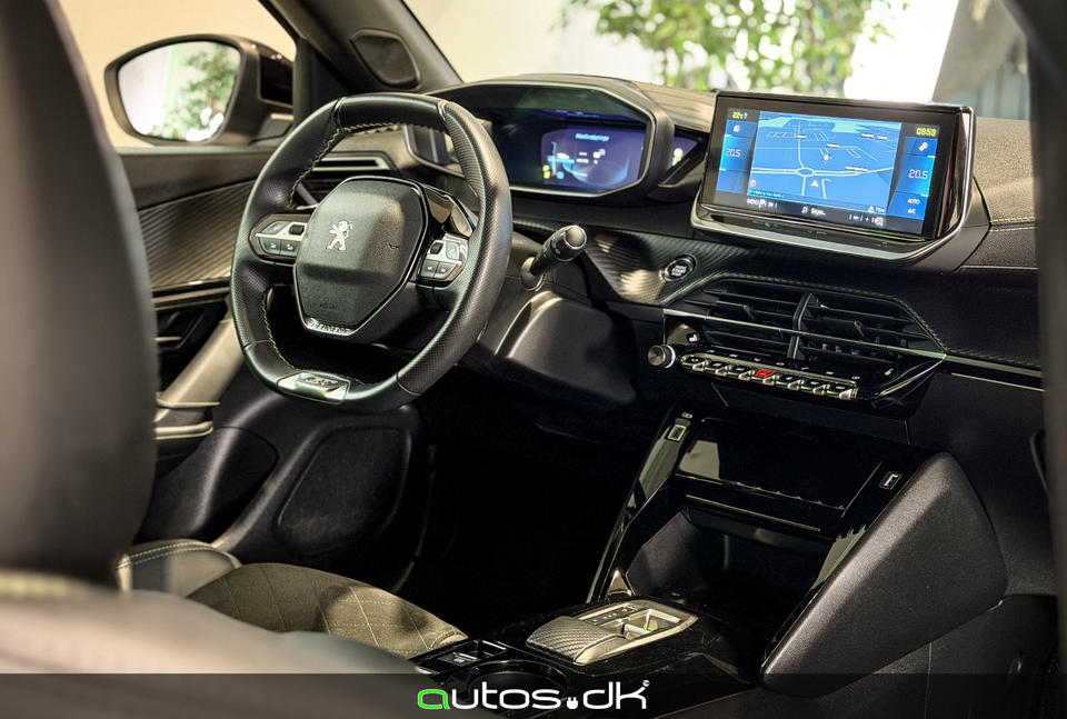 Peugeot e-2008 50 GT Premium 5d
