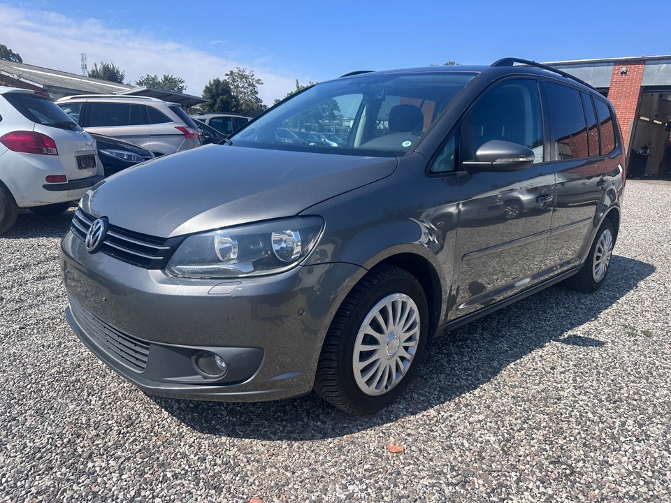 VW Touran 1,6 TDi 105 Comfortline BMT 7prs 5d