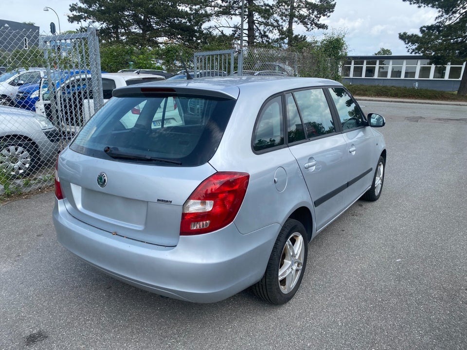 Skoda Fabia 1,2 TSi 86 Ambiente Combi 5d