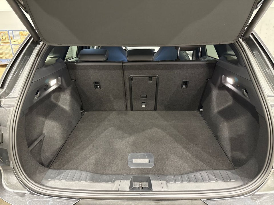 Ford Explorer 82 Select Extended Range 5d