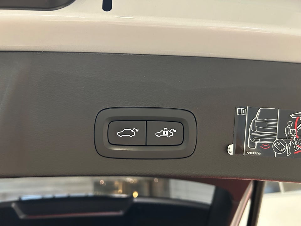 Volvo XC40 P6 ReCharge Plus 5d