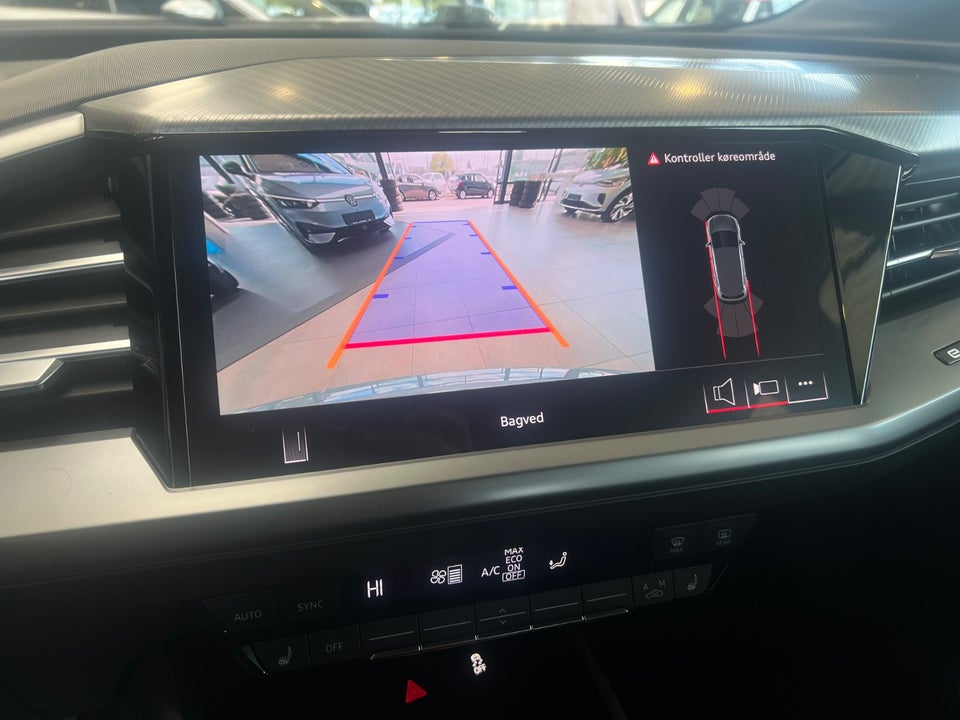 Audi Q4 e-tron 45 S-line 5d