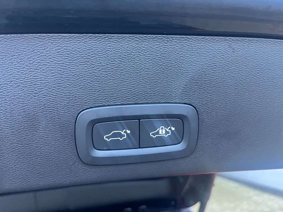 Volvo XC40 P6 ReCharge Ultimate 5d