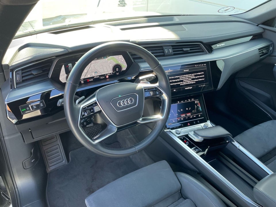 Audi e-tron 55 S-line quattro 5d