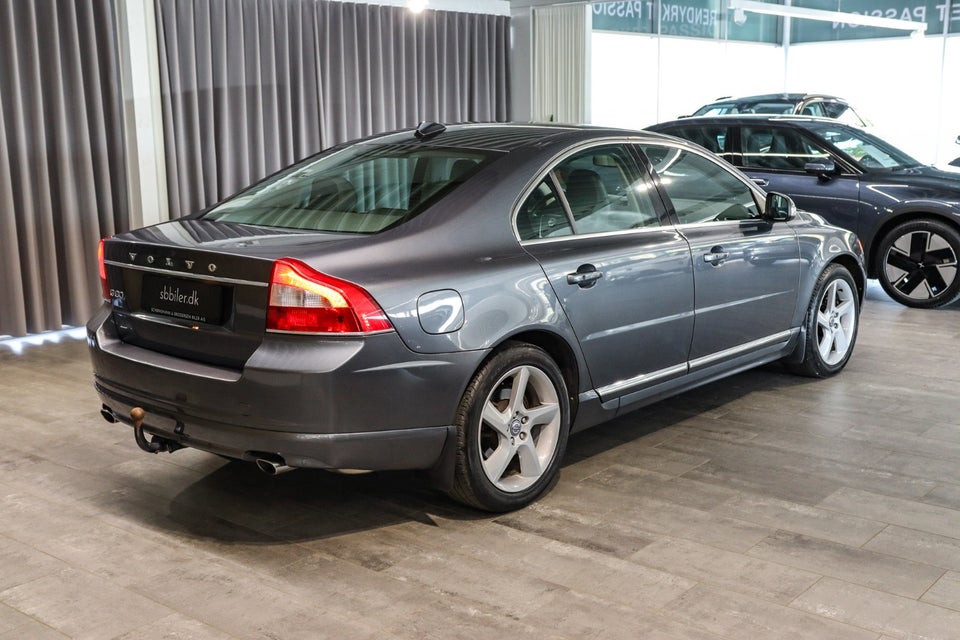 Volvo S80 2,4 D5 205 Summum aut. 4d