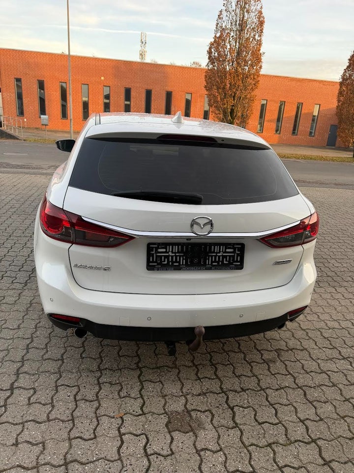 Mazda 6 2,2 SkyActiv-D 150 Core Business stc. aut. 5d