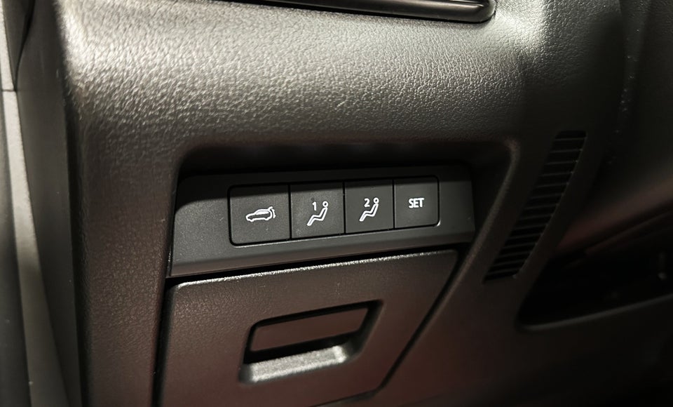 Mazda CX-30 2,0 SkyActiv-X 180 Cosmo aut. 5d