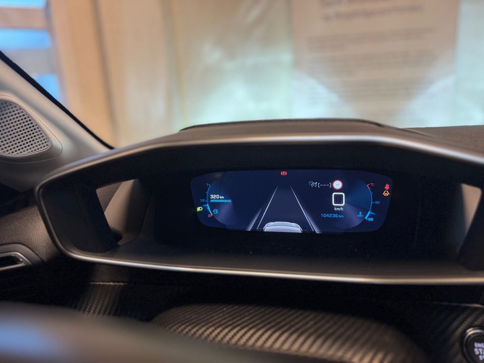 Peugeot 208 1,5 BlueHDi 100 Allure Sky 5d