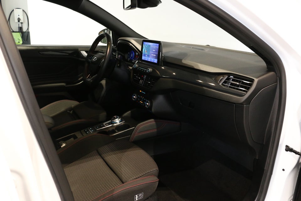 Ford Focus 1,5 EcoBoost ST-Line X aut. 5d