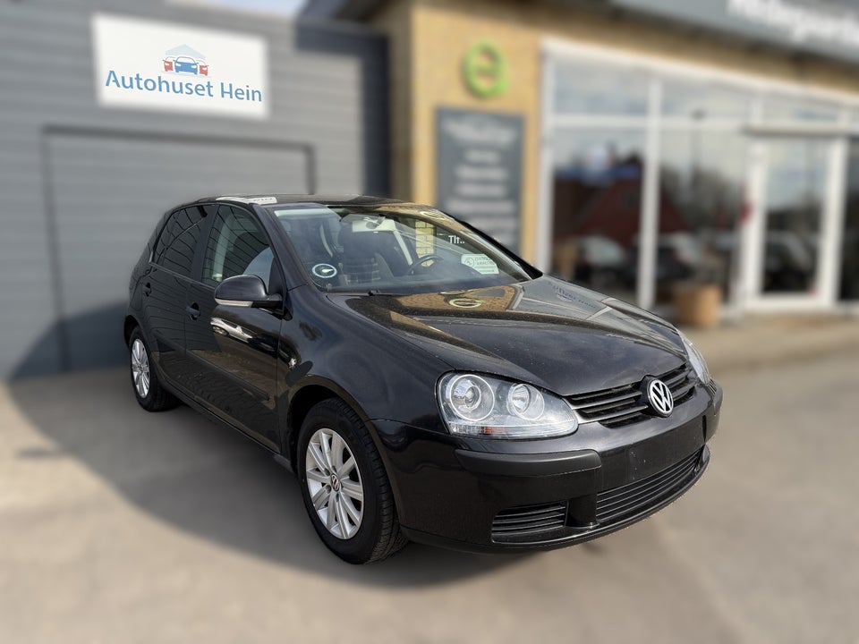 VW Golf V 1,6 DK 5d