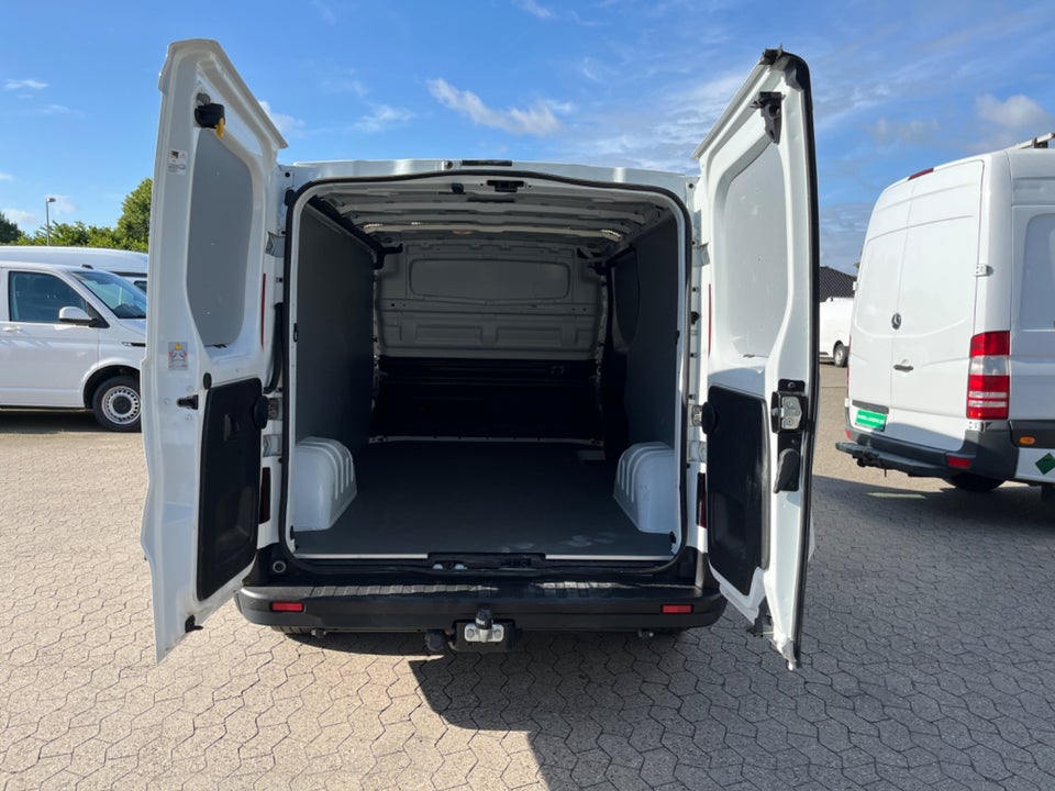 Nissan NV300 2,0 dCi 145 L2H1 Working Star