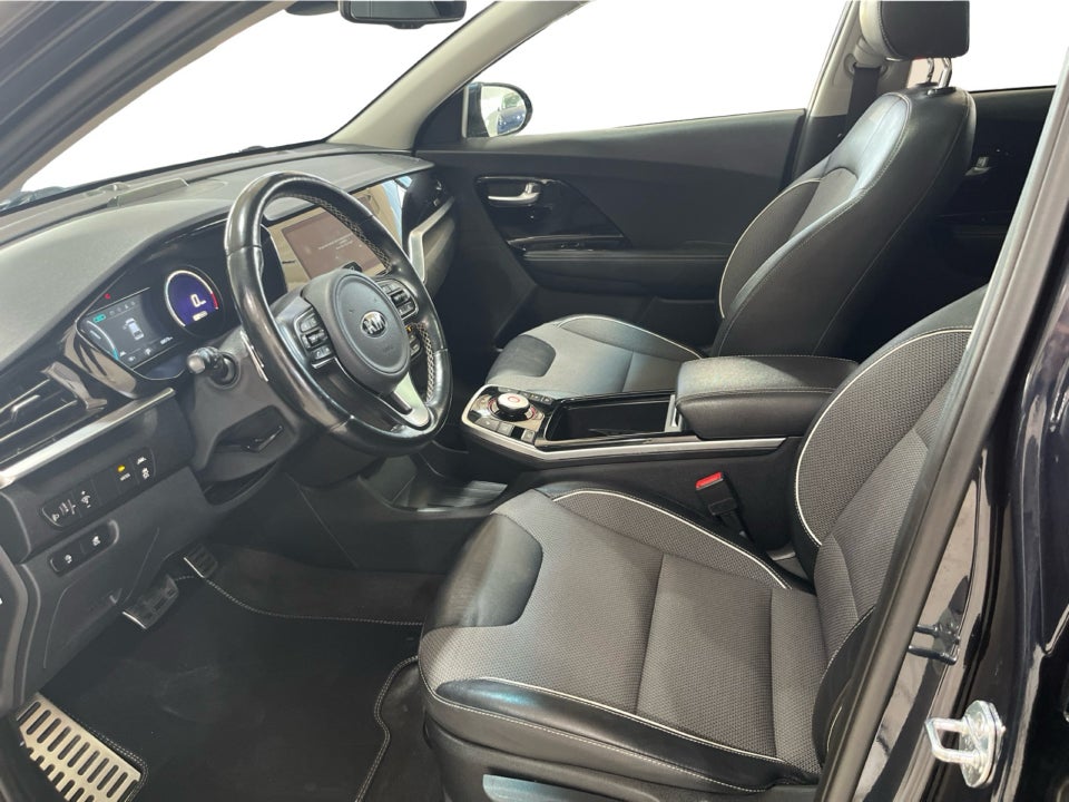 Kia e-Niro 64 Advance 5d