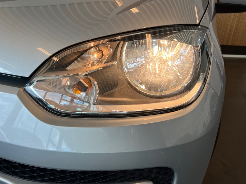 VW Up! 1,0 60 High Up! BMT 5d