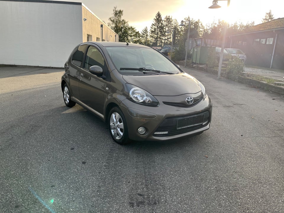Toyota Aygo 1,0 VVT-i T2 5d