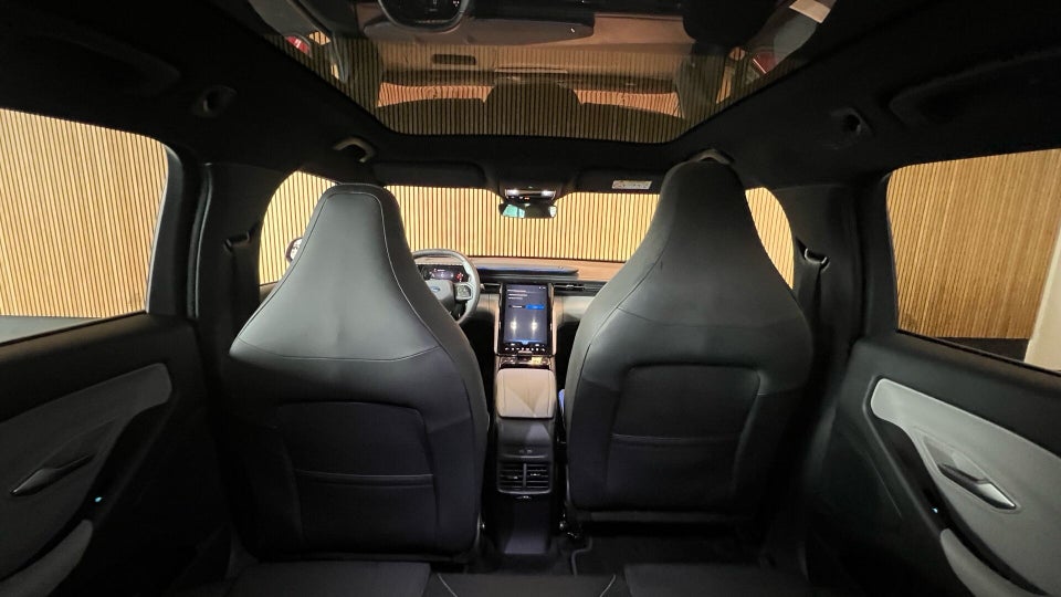 Ford Explorer 79 Premium Extended Range AWD 5d