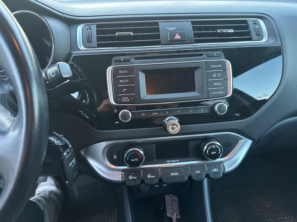 Kia Rio 1,2 CVVT Limited 5d