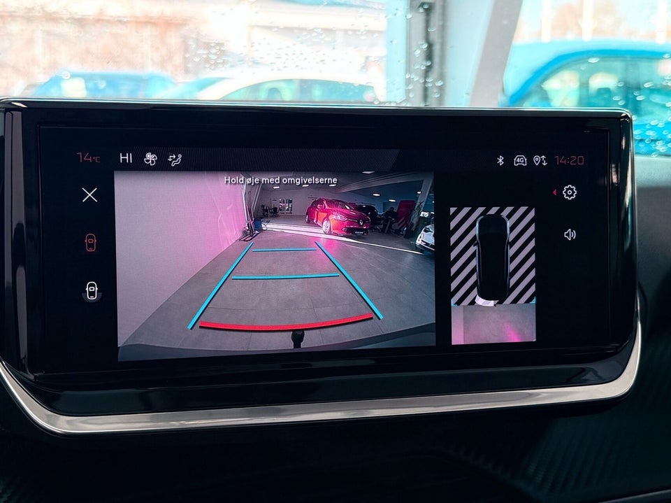 Peugeot 2008 1,2 PureTech 100 Black Limited 5d