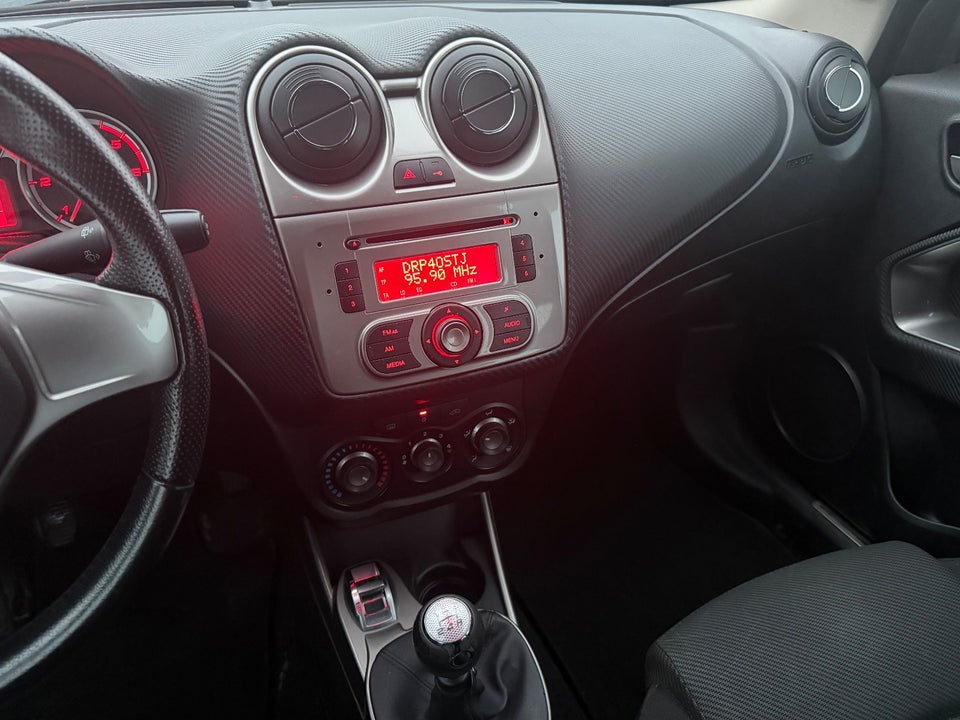 Alfa Romeo MiTo 1,3 JTD 95 Distinctive 3d