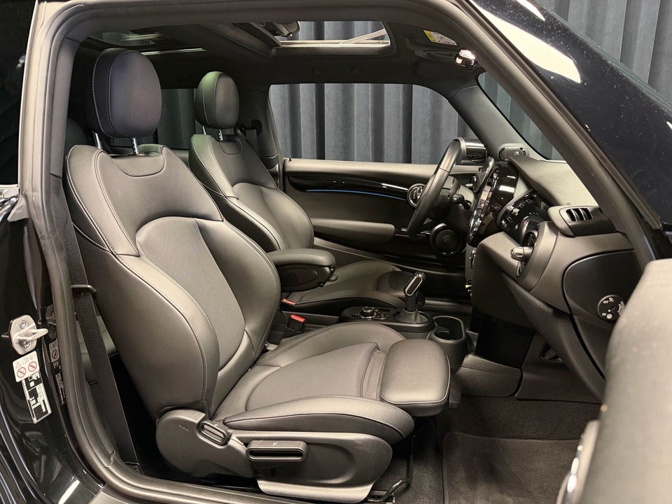 MINI Cooper SE Edition Premium Plus 3d