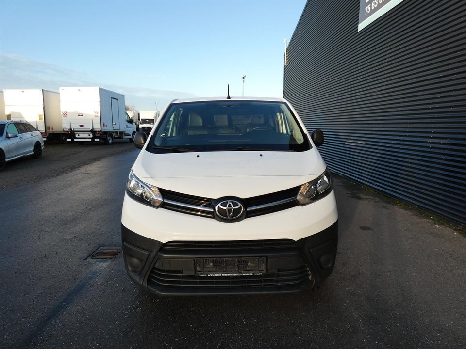 Toyota ProAce 2,0 D 120 Long Comfort 5d