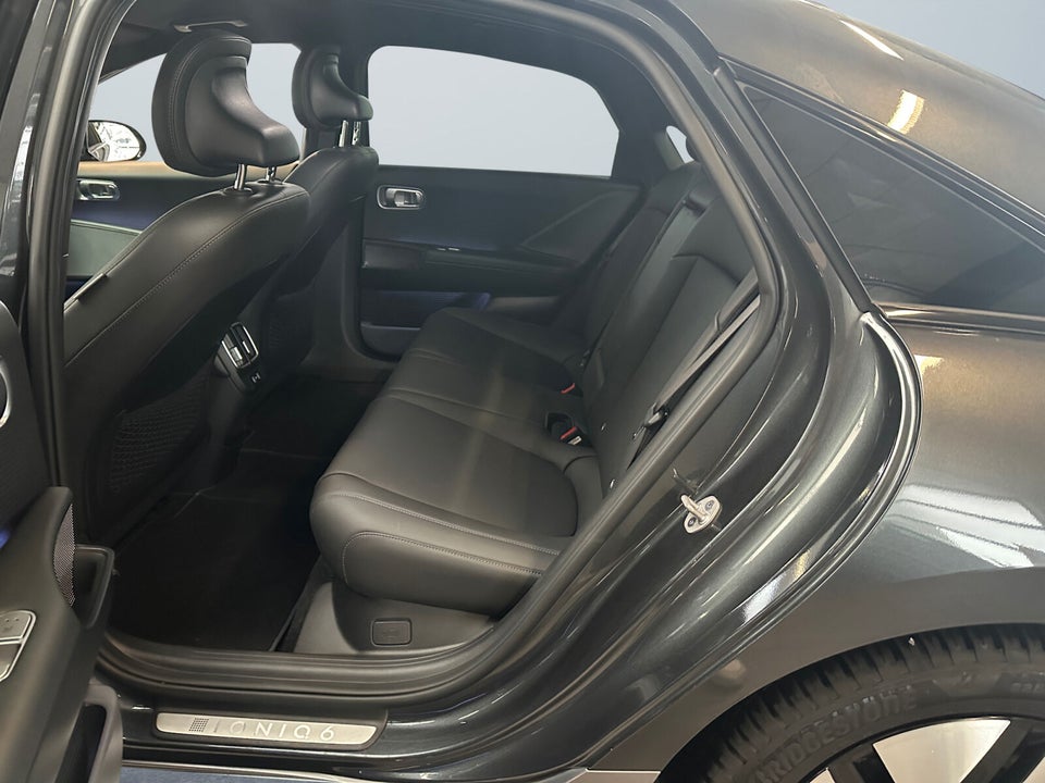 Hyundai Ioniq 6 77 Ultimate AWD 4d