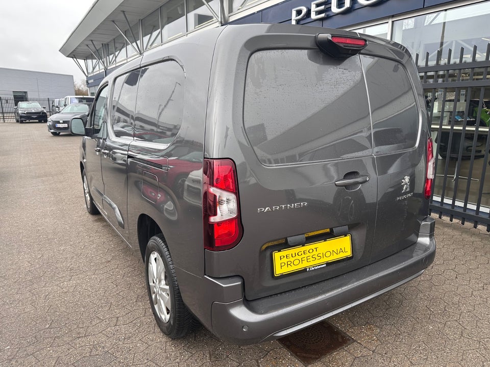 Peugeot Partner 1,2 PureTech 130 L2V2 Ultimate EAT8 Van