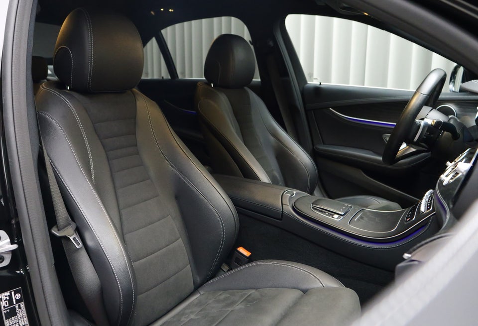 Mercedes E300 e 2,0 AMG Line aut. 4Matic 4d