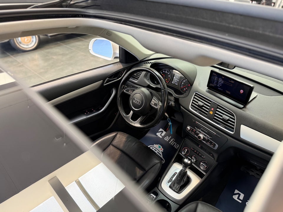 Audi Q3 2,0 TFSi 200 S-line S-tr. 5d