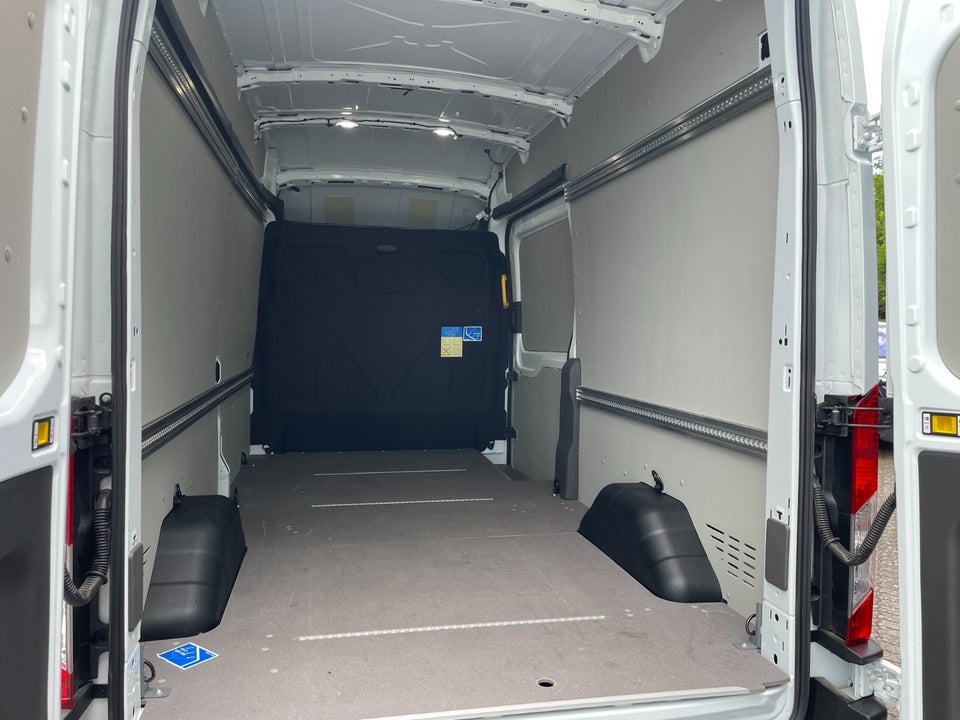 Ford E-Transit 350 L3 Van 68 Trend H2 RWD