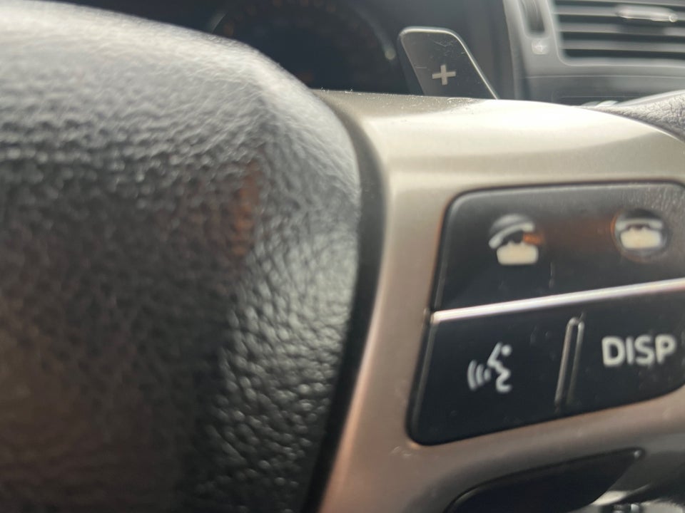 Toyota Avensis 2,2 D-CAT 150 T2 stc. aut. 5d