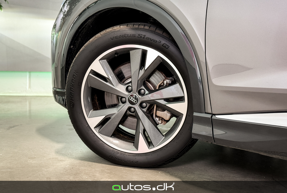 Audi Q4 e-tron 40 S-line 5d