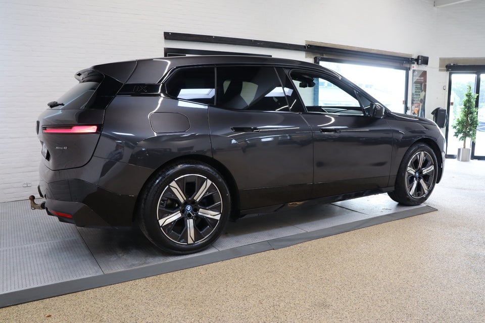 BMW iX xDrive40 Fully Charged 5d