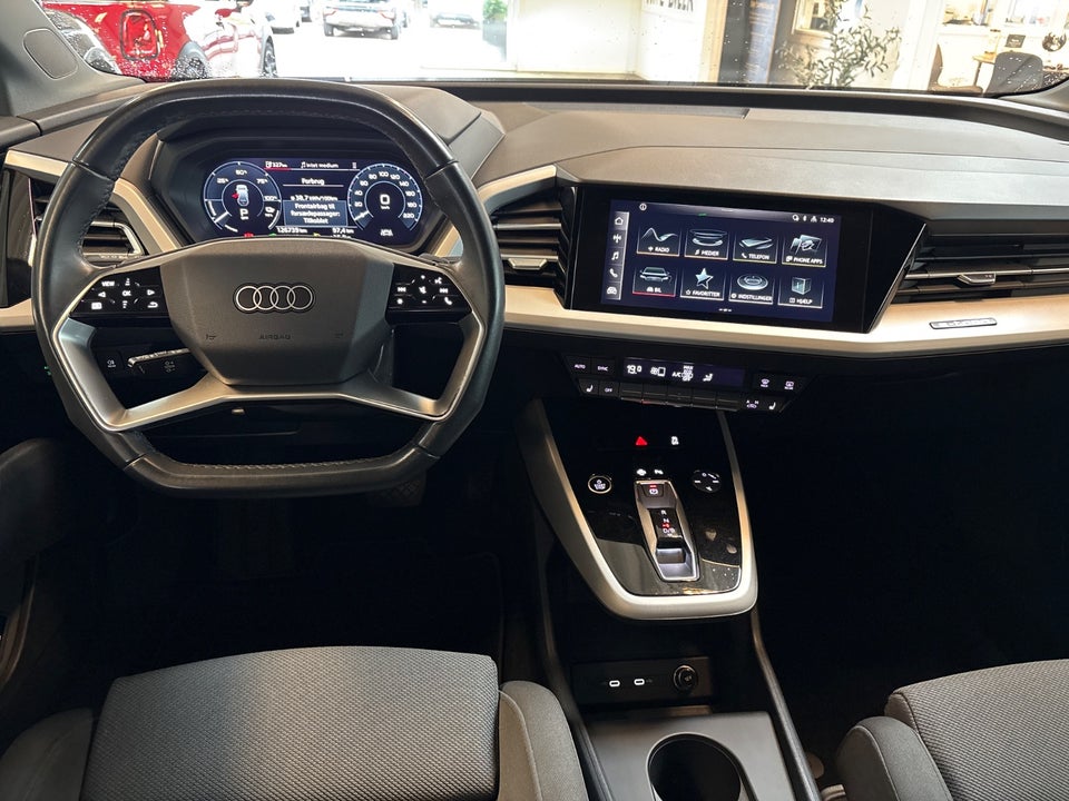 Audi Q4 e-tron 40 Advanced 5d